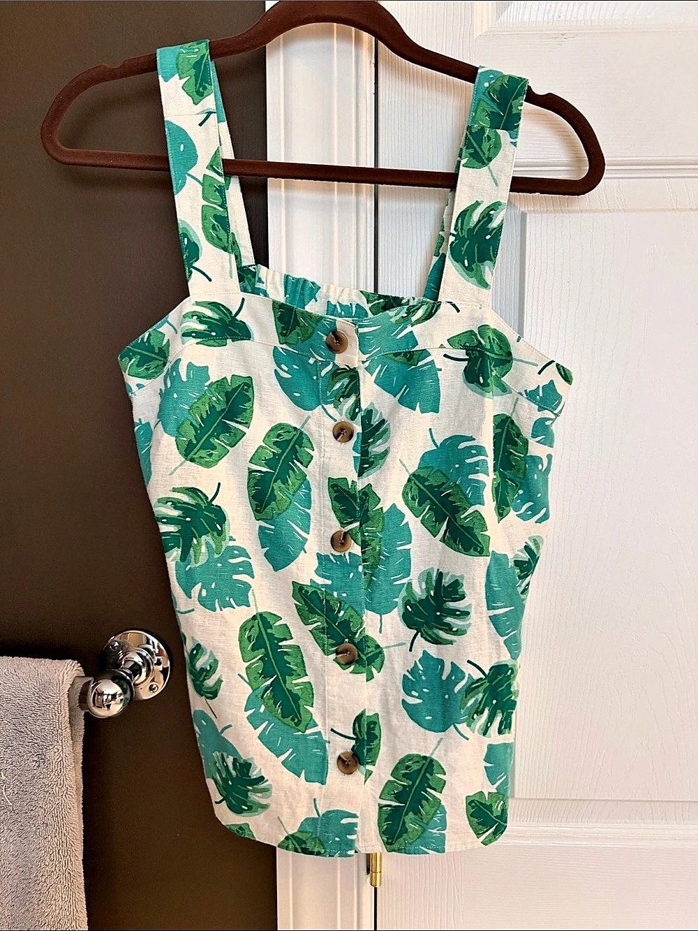 J.Crew Linen Button Front Tank Top in Tropical Palm Leaf print